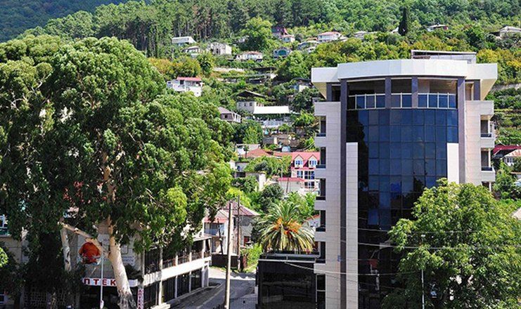 Отель "Grand Hotel Gagra" / "Гранд Отель Гагра"