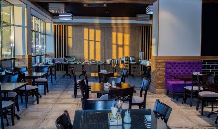 Отель "Grand Hotel Gagra" / "Гранд Отель Гагра"