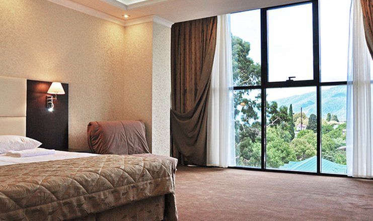 Отель "Grand Hotel Gagra" / "Гранд Отель Гагра"