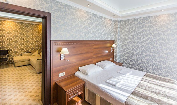 Отель "Grand Hotel Gagra" / "Гранд Отель Гагра"